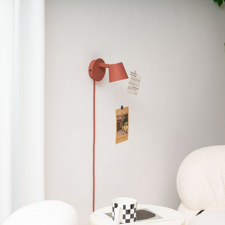 Tip Plug-In Vägglampa
