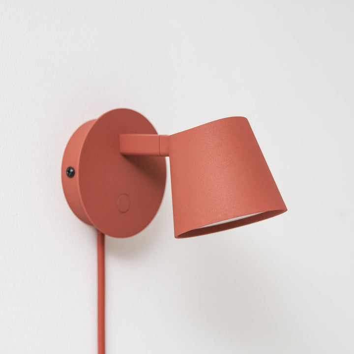 Tip Plug-In Vägglampa
