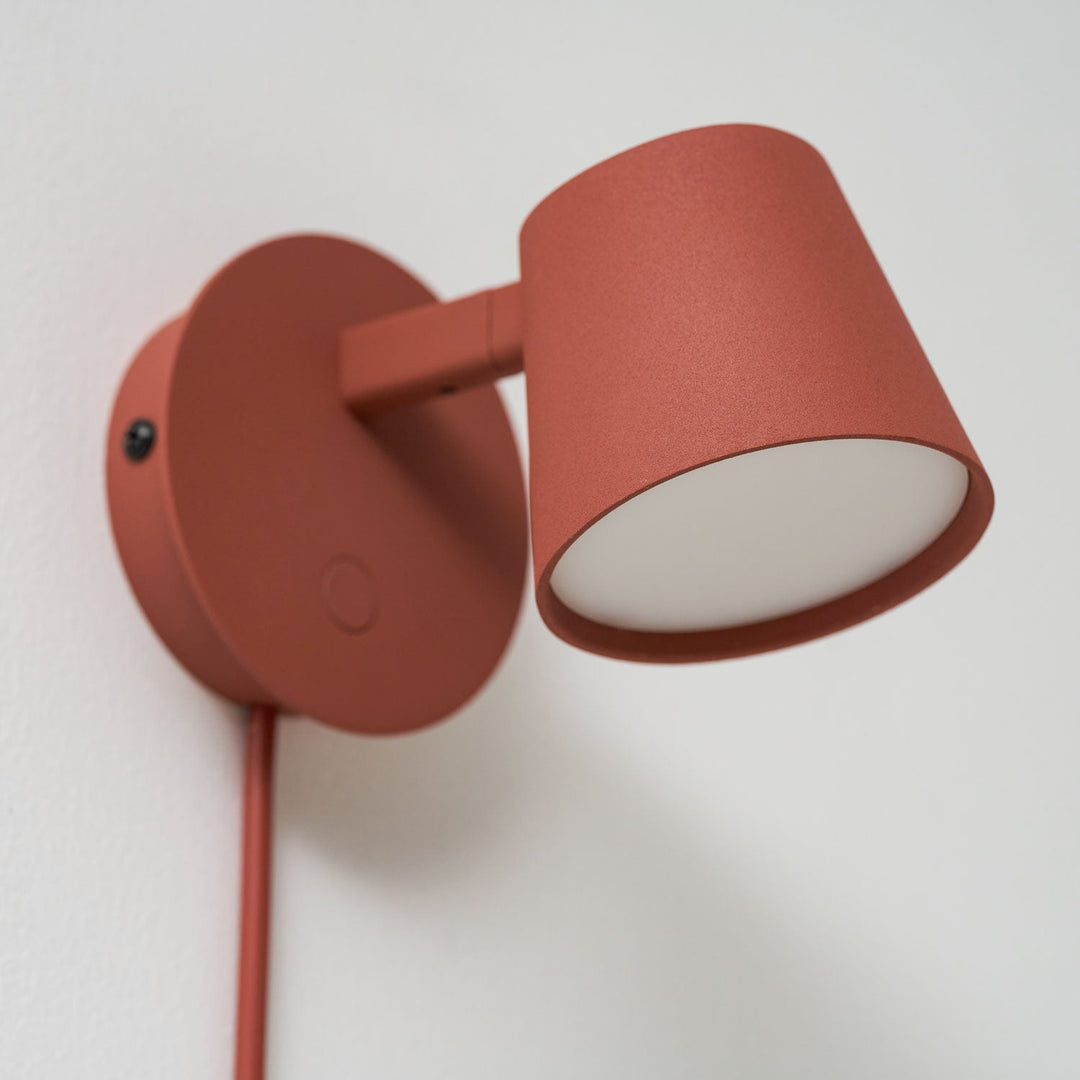 Tip Plug-In Vägglampa