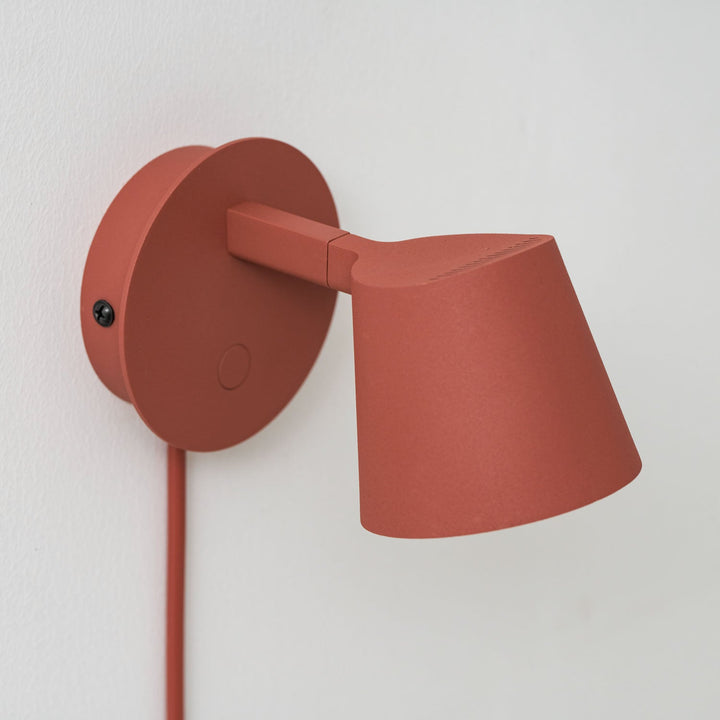 Tip Plug-In Vägglampa