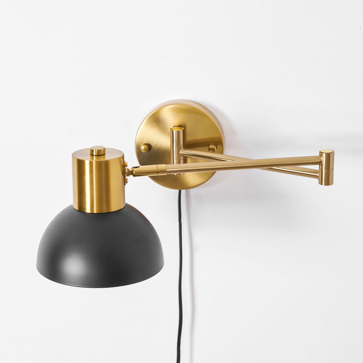 Justerbar Arm Plug In Vägglampa