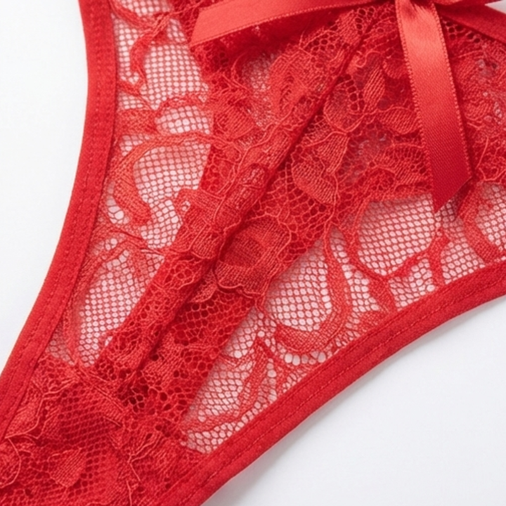 Velara – Kobiecy spets thong z otwartym krokiem