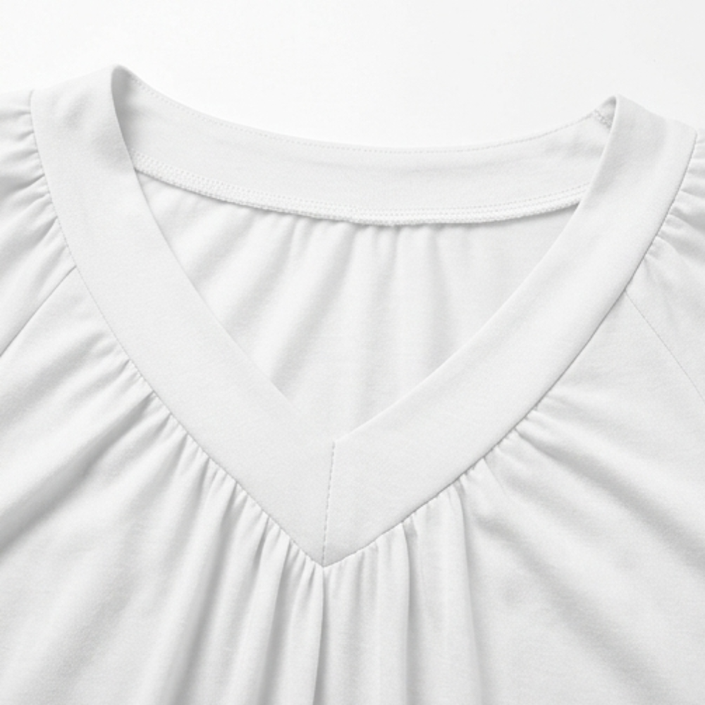 Vivelyn – Kobieca blus z plisowanym urringning w v-ringning