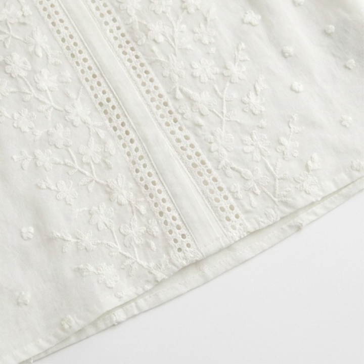 Lunelle – Kobieca Biała Blus z Broderi