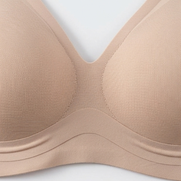 Airella – Kobiecy trådlös bh z głębokim urringning V
