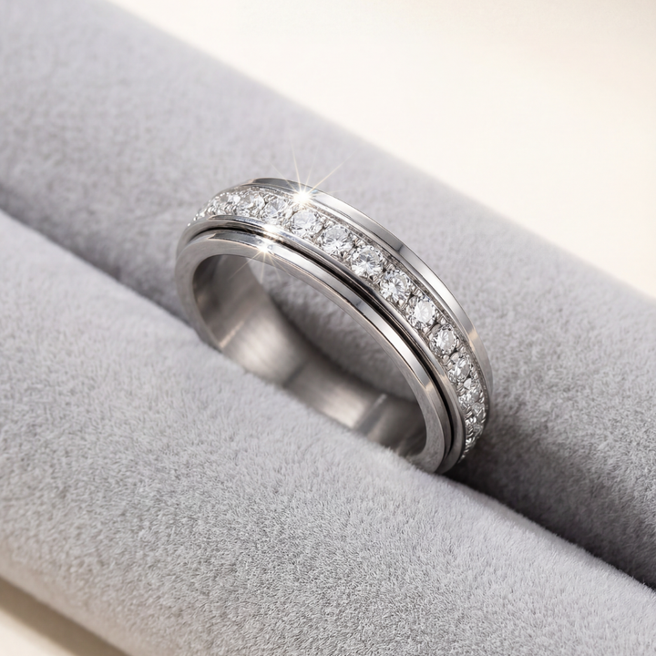 Serenova Roterande sig Ring z Cyrkoniami