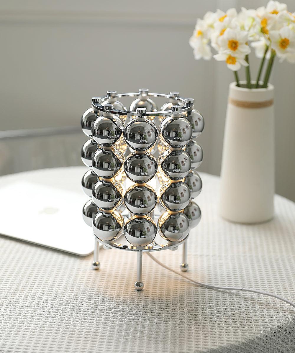 Kare Bordslampa
