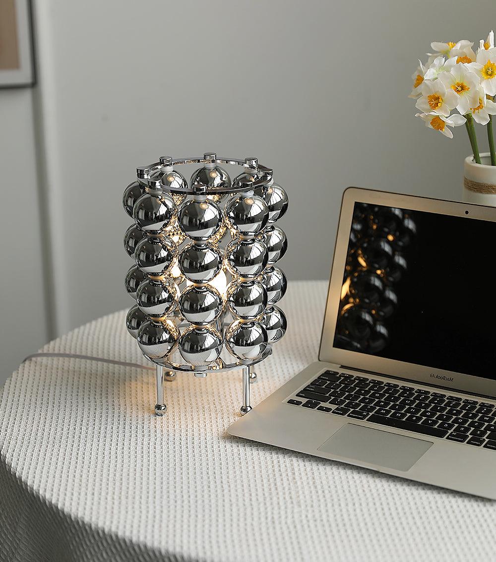 Kare Bordslampa