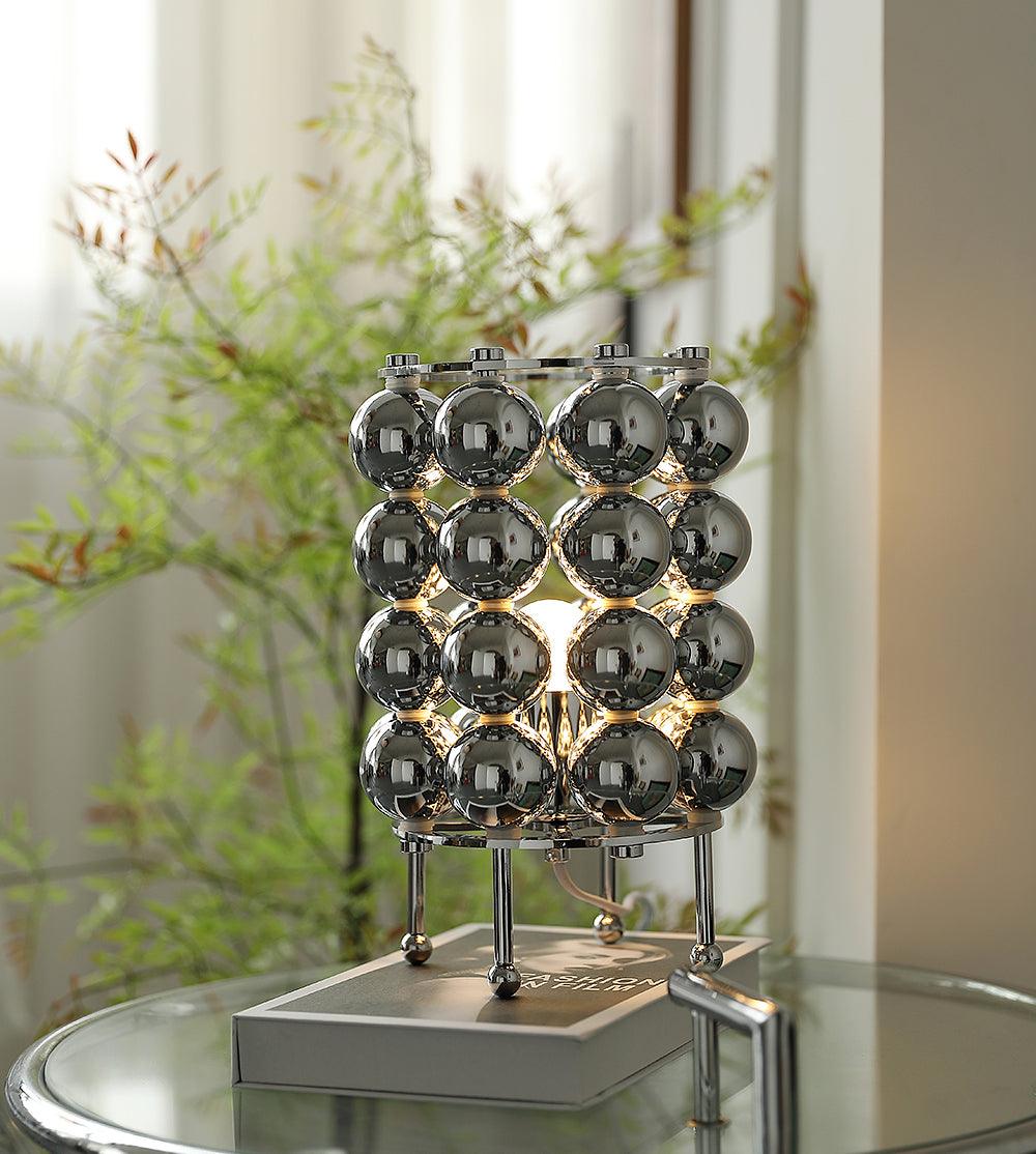 Kare Bordslampa
