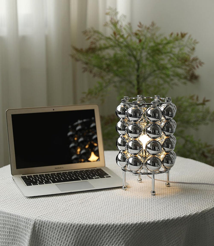 Kare Bordslampa
