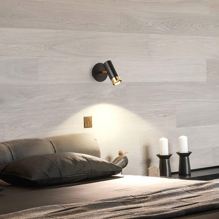 Karpo Vägglampa