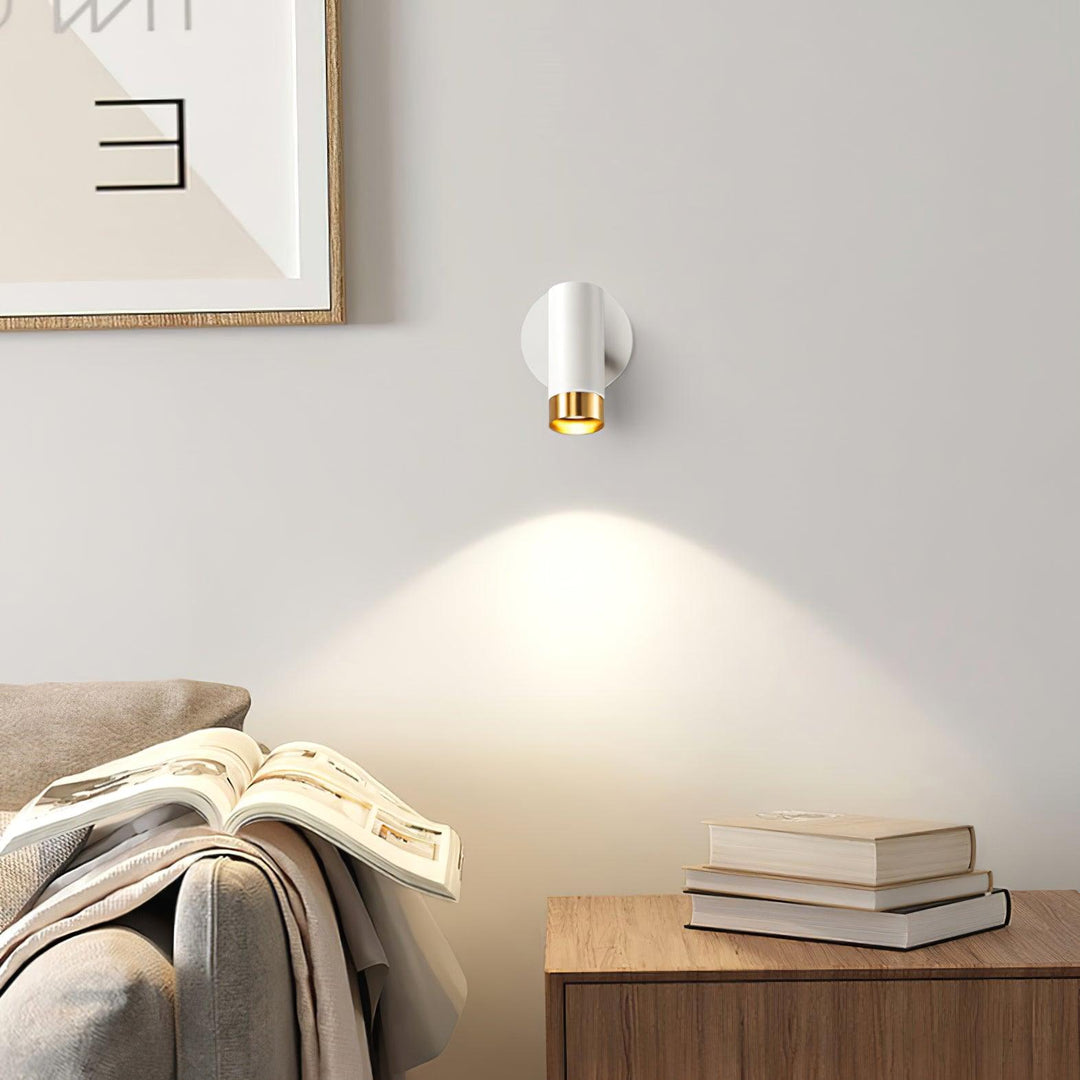 Karpo Vägglampa