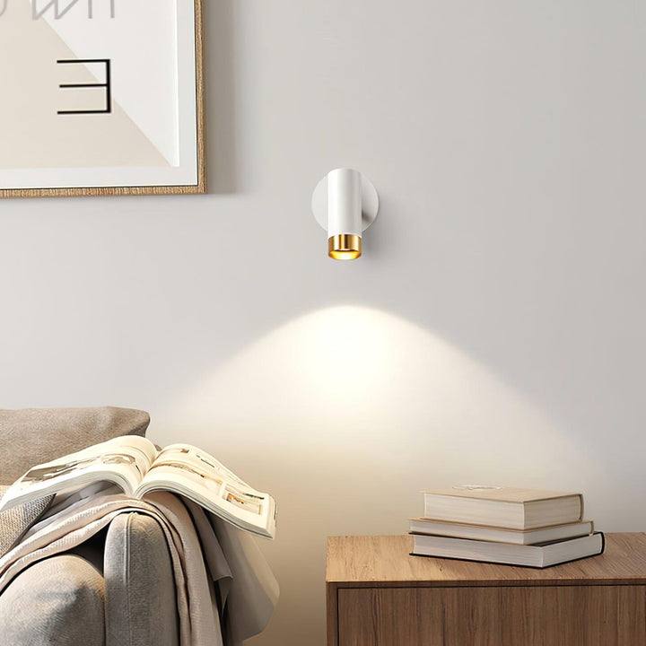 Karpo Vägglampa