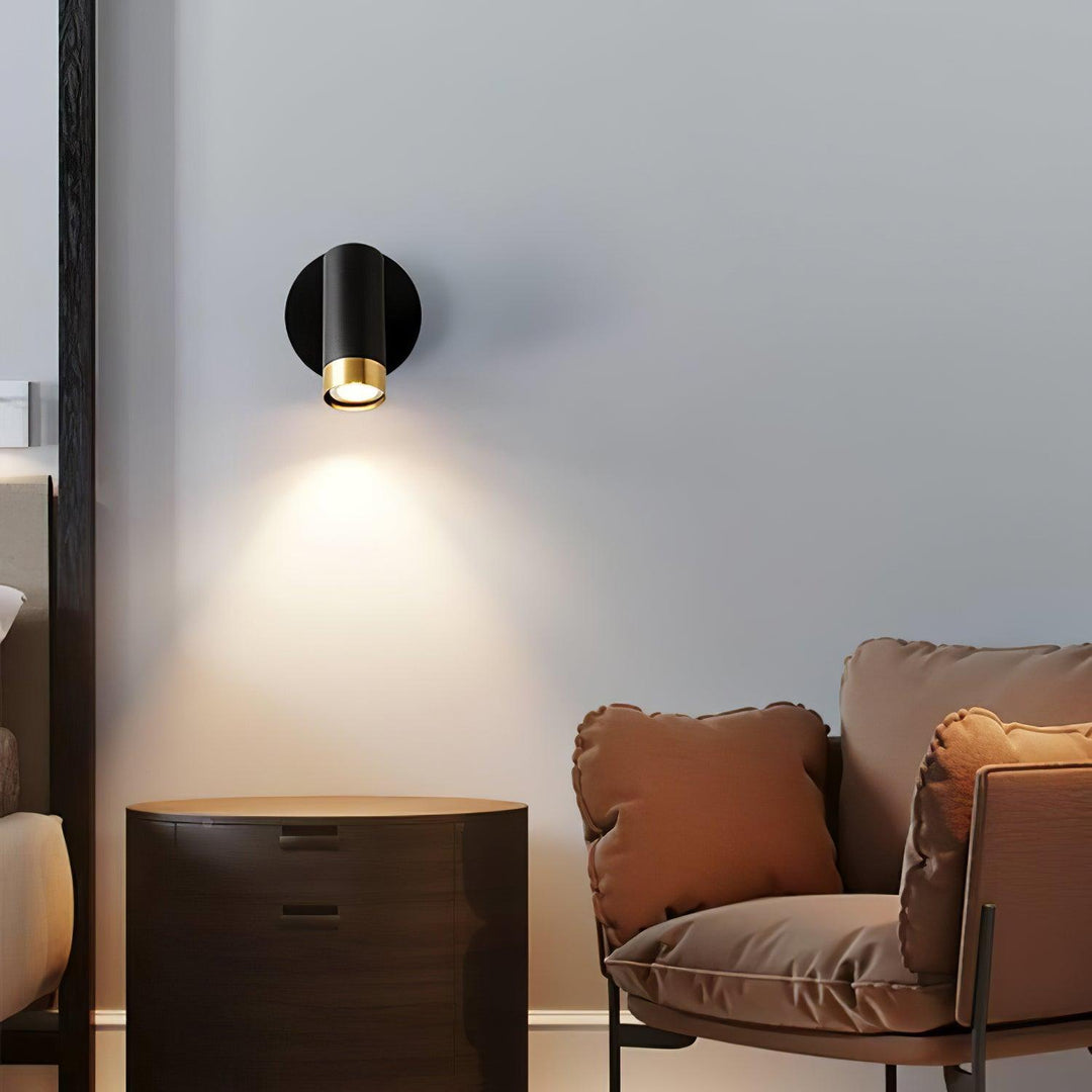 Karpo Vägglampa