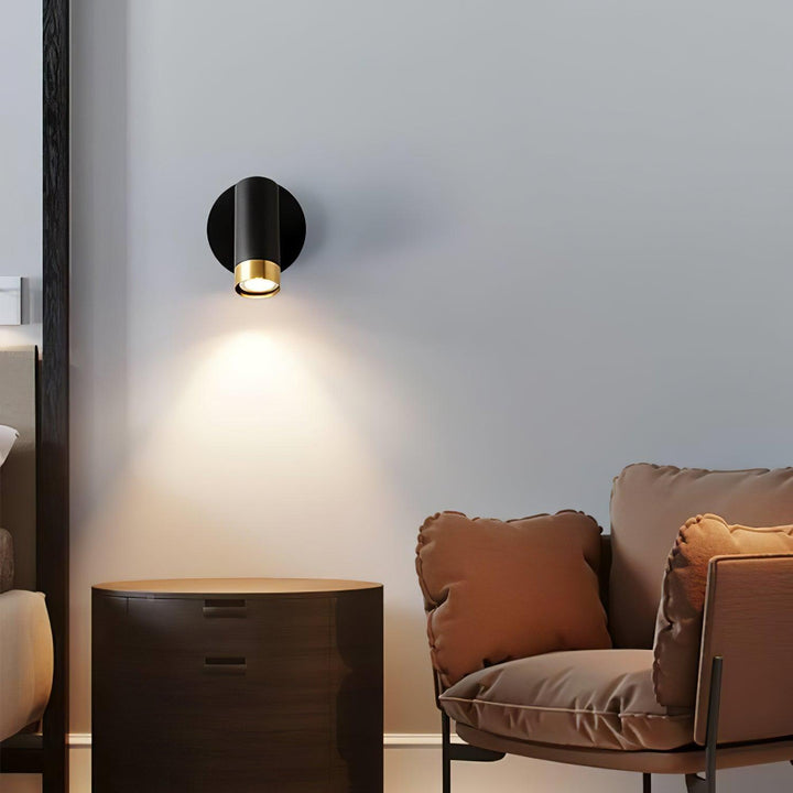 Karpo Vägglampa