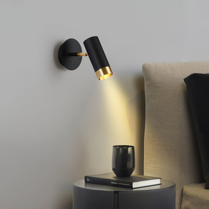 Karpo Vägglampa