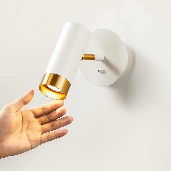 Karpo Vägglampa