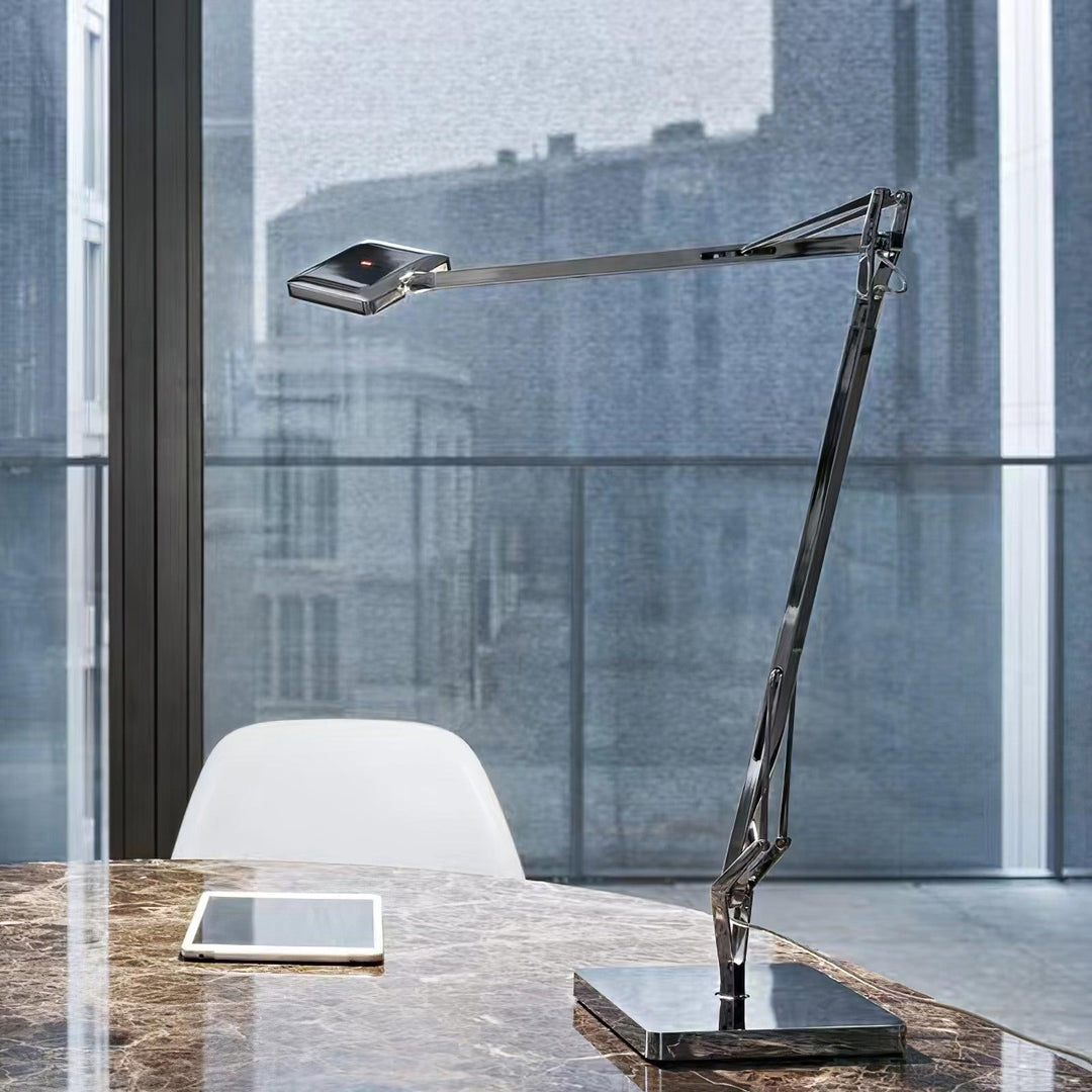 Pivot LED Skrivbordslampa