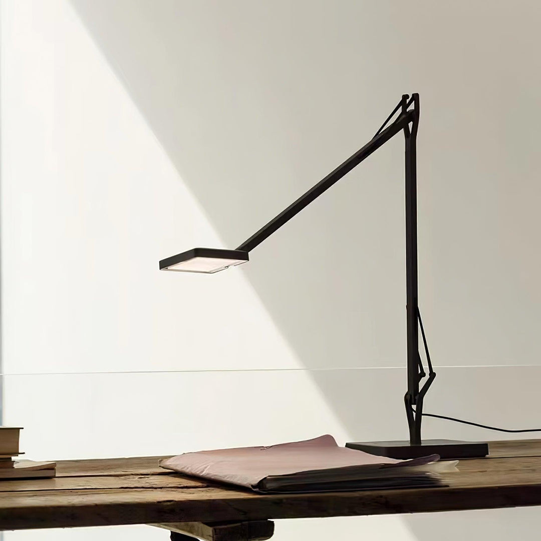 Pivot LED Skrivbordslampa