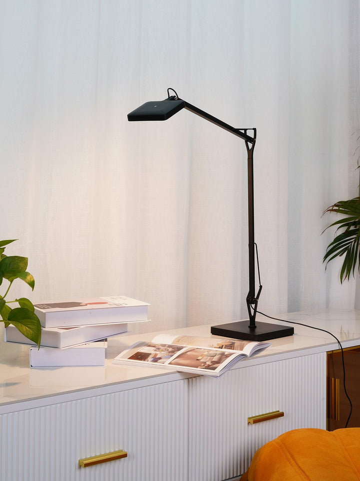 Pivot LED Skrivbordslampa