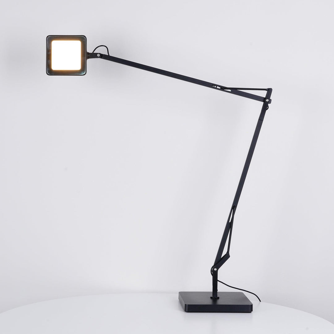 Pivot LED Skrivbordslampa