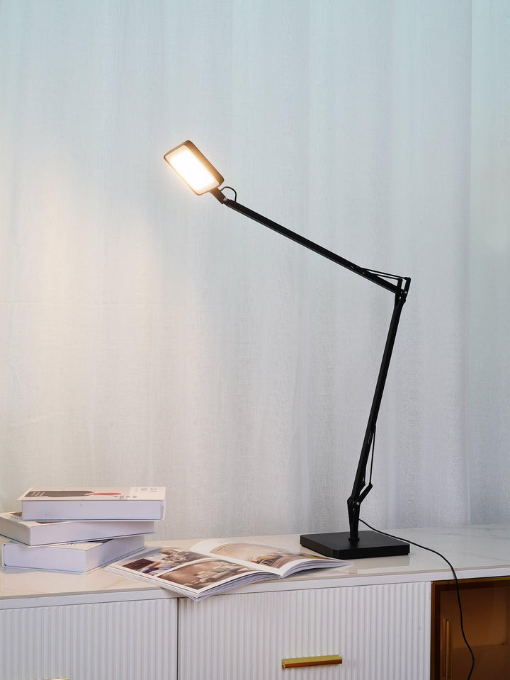 Pivot LED Skrivbordslampa