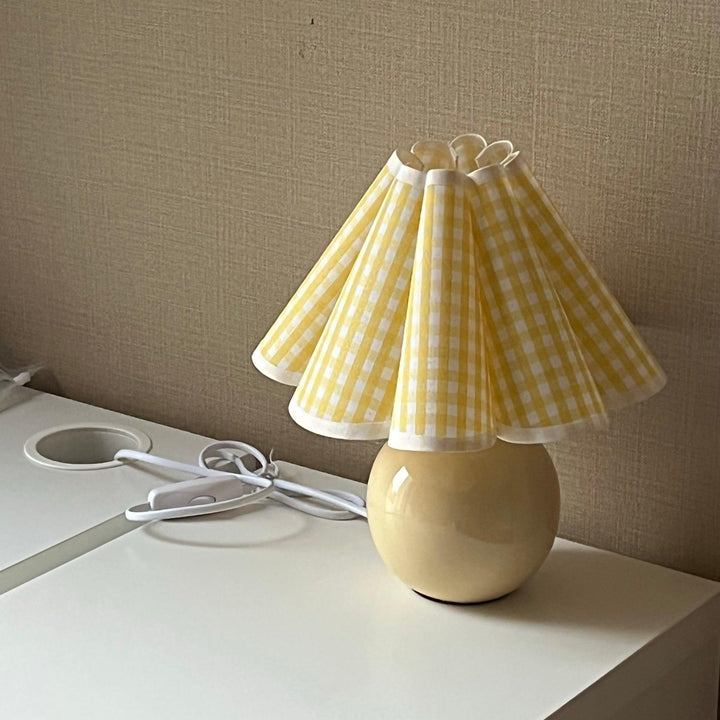 Kicsi Knife Pleat Bordslampa