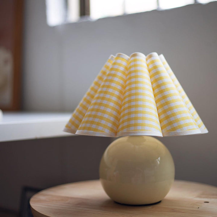 Kicsi Knife Pleat Bordslampa