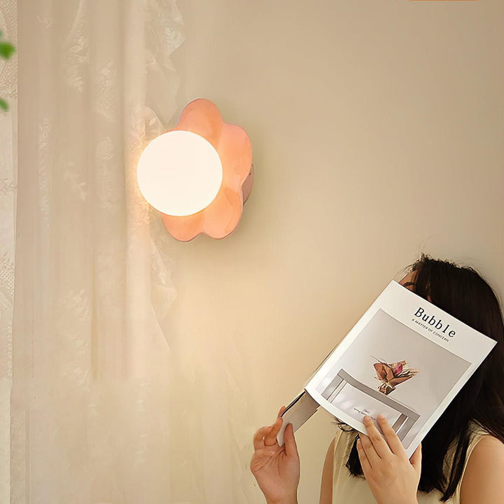 La fleur Vägglampa