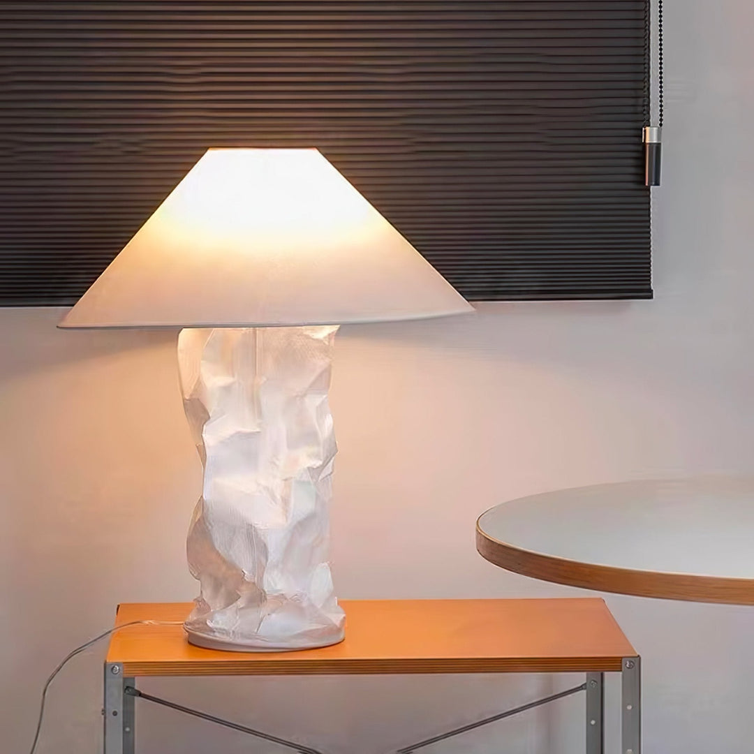 Krinklad Pappers Bordslampa