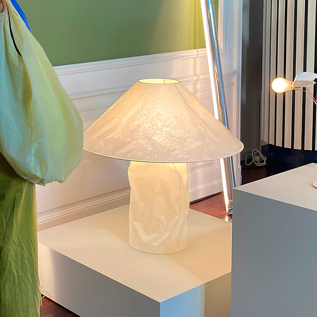 Krinklad Pappers Bordslampa