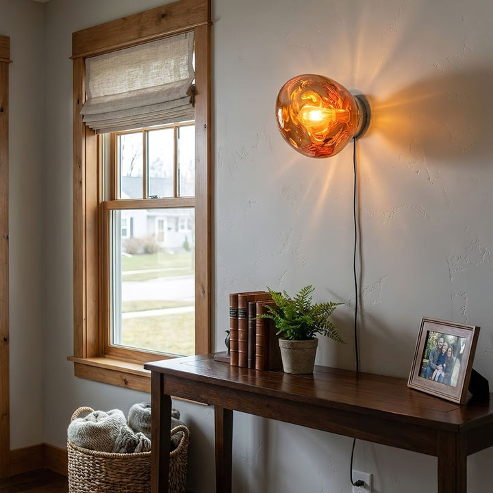 Lava Plug-in Vägglampa