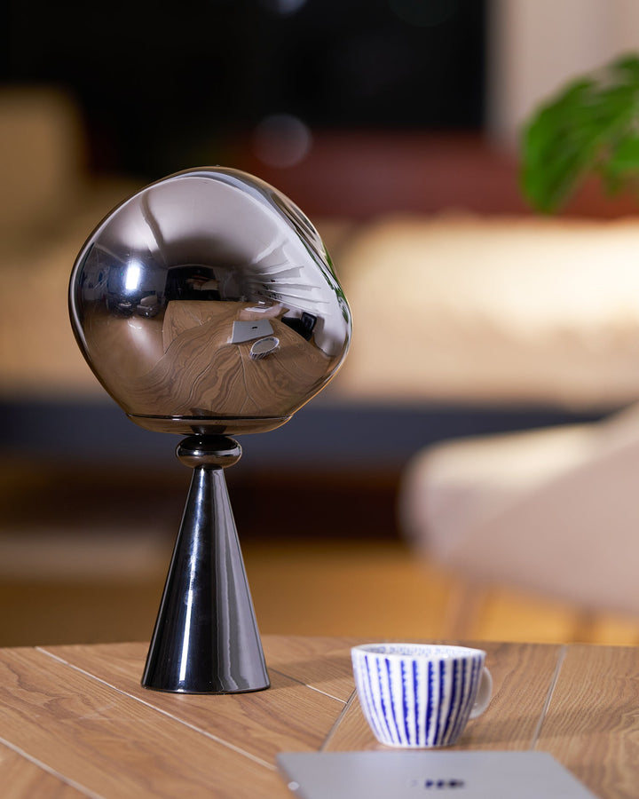 Lava Cone Bordslampa
