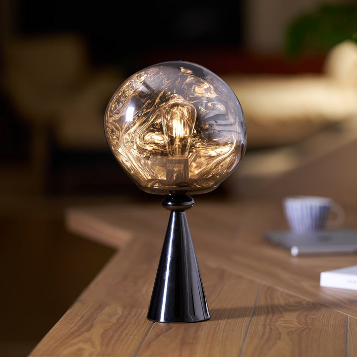 Lava Cone Bordslampa