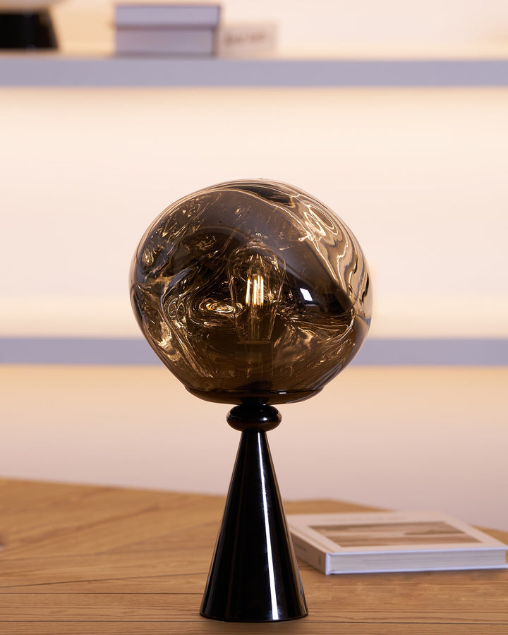 Lava Cone Bordslampa