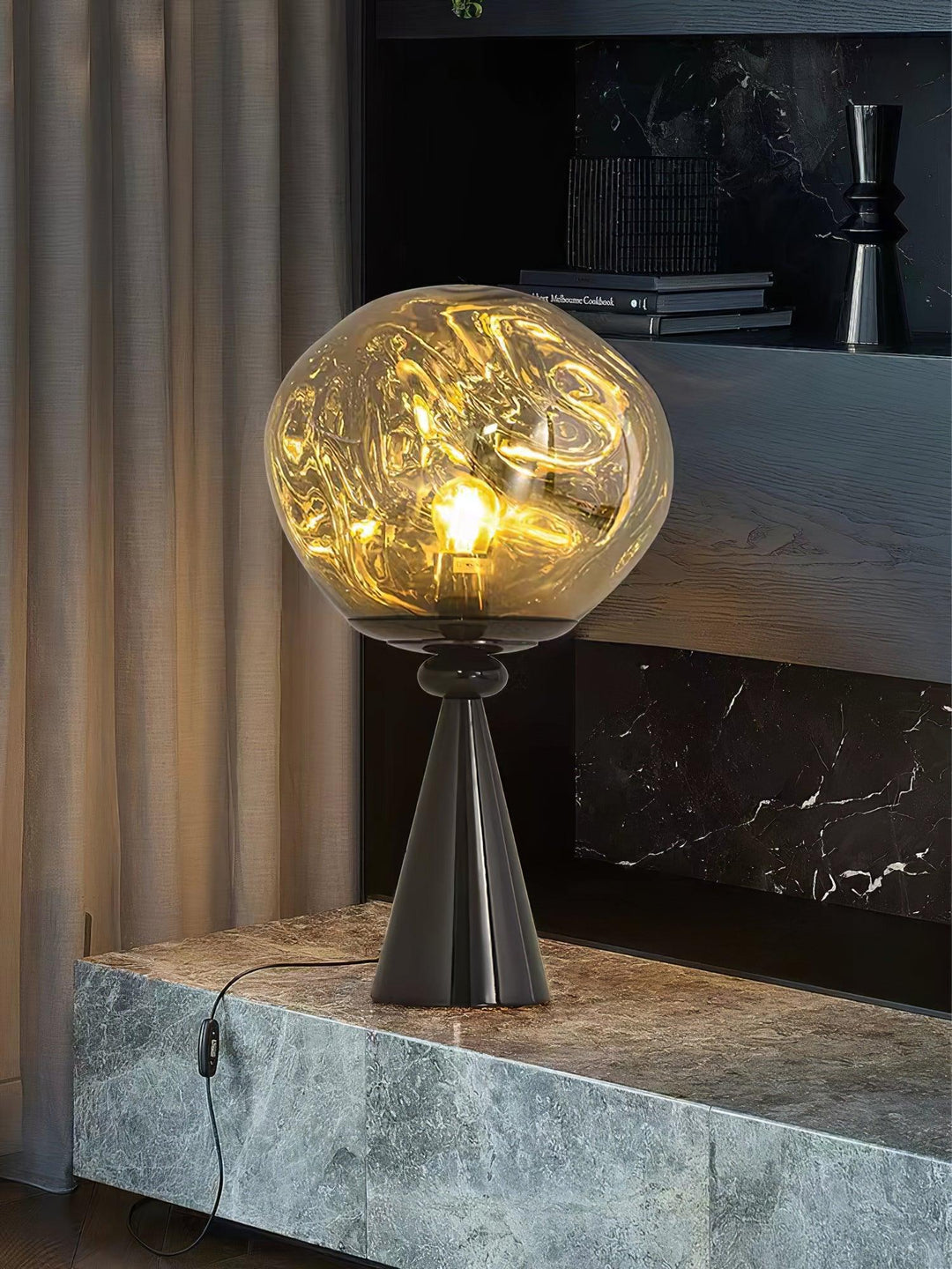 Lava Cone Bordslampa