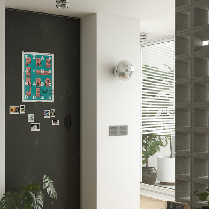 Lava Plug-in Vägglampa