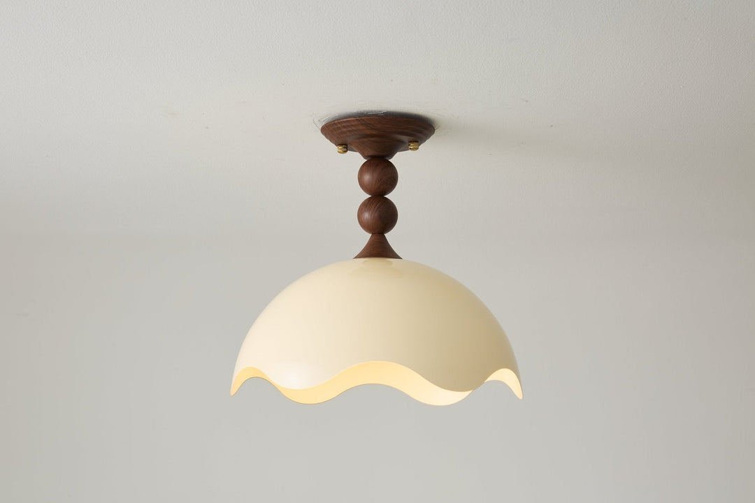 Liora Scallop Taklampa