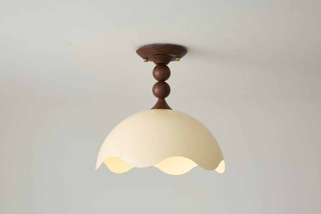 Liora Scallop Taklampa