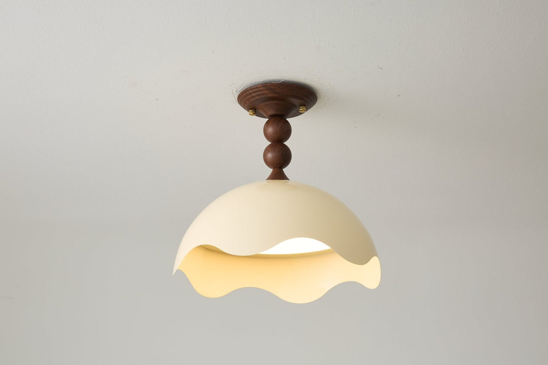 Liora Scallop Taklampa
