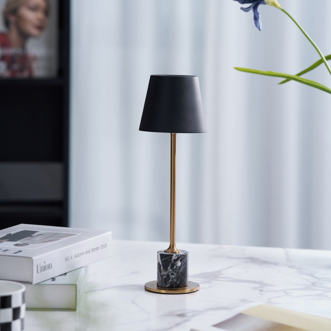 Lirio Mini Marmor Bordslampa