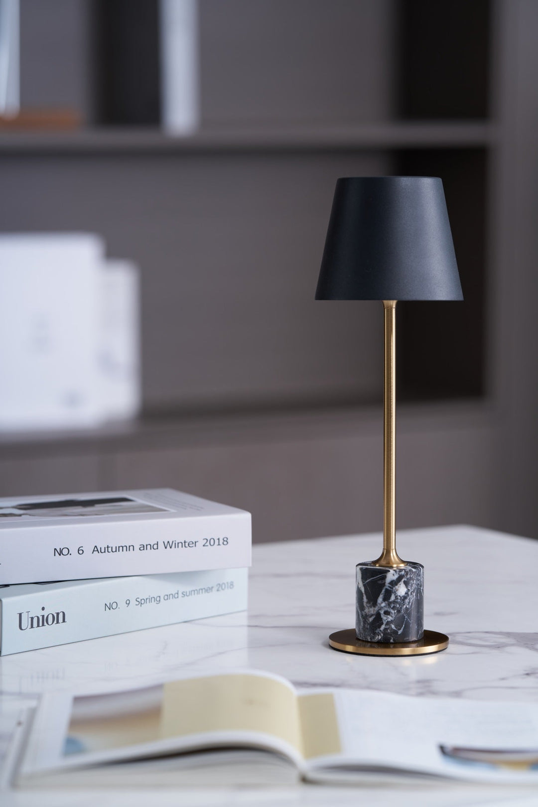 Lirio Mini Marmor Bordslampa