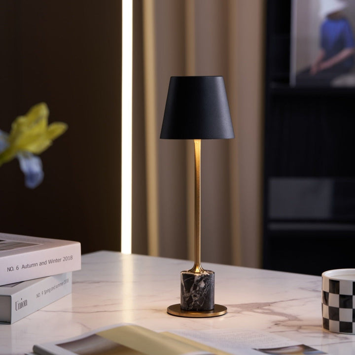 Lirio Mini Marmor Bordslampa