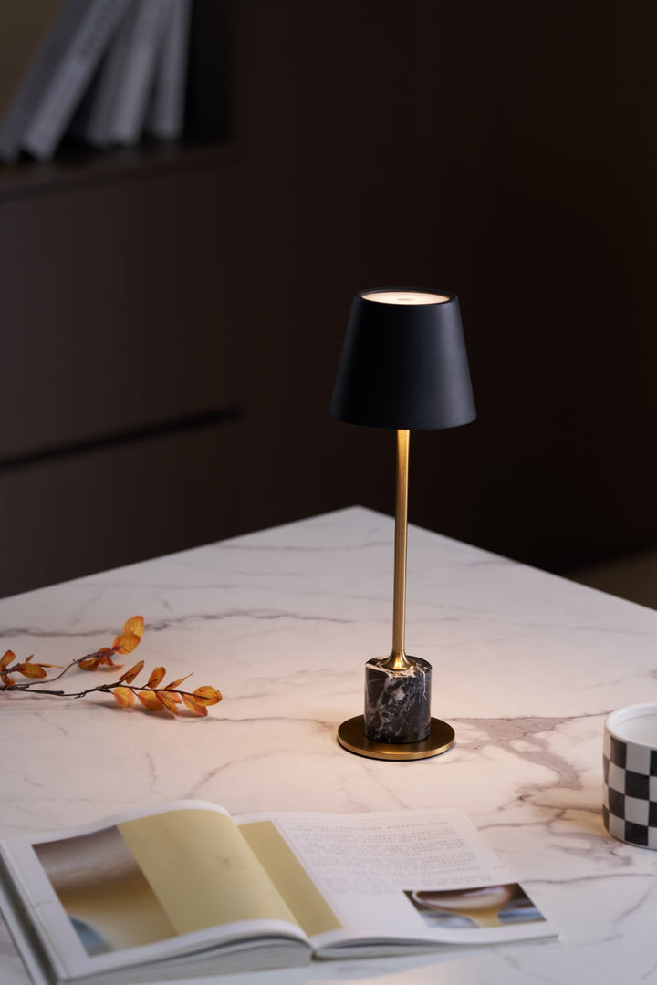 Lirio Mini Marmor Bordslampa