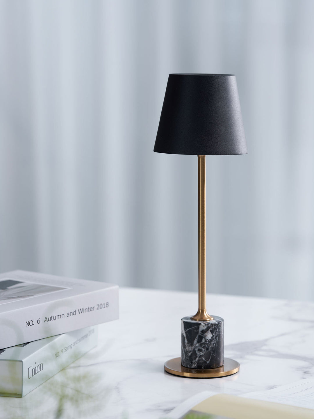 Lirio Mini Marmor Bordslampa
