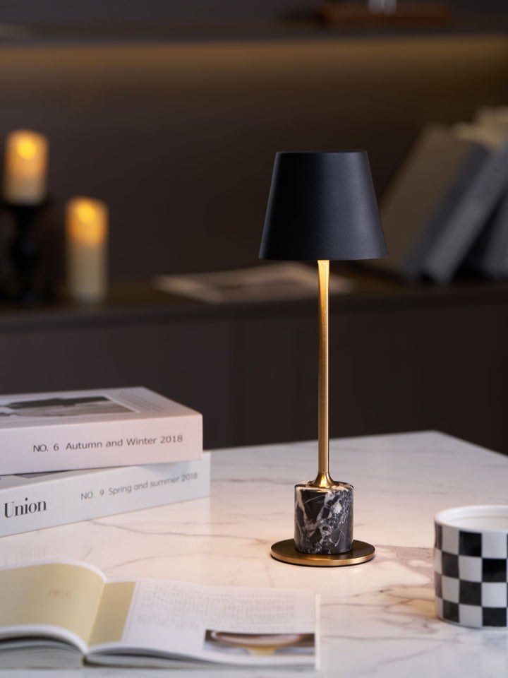 Lirio Mini Marmor Bordslampa