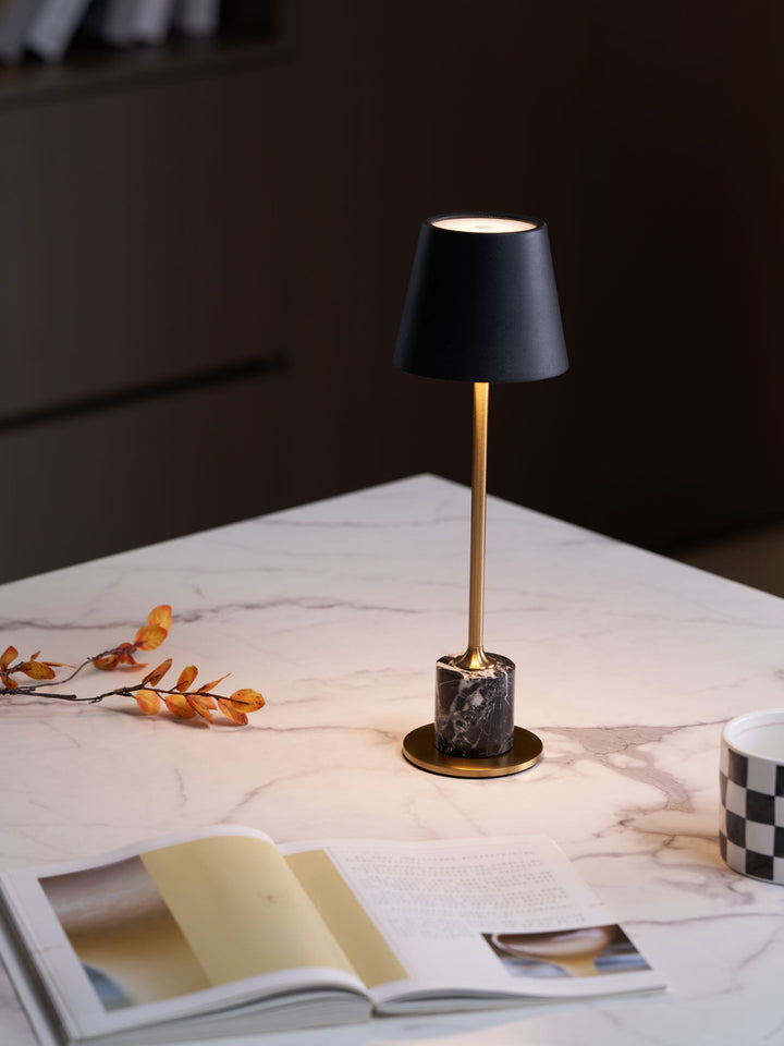 Lirio Mini Marmor Bordslampa