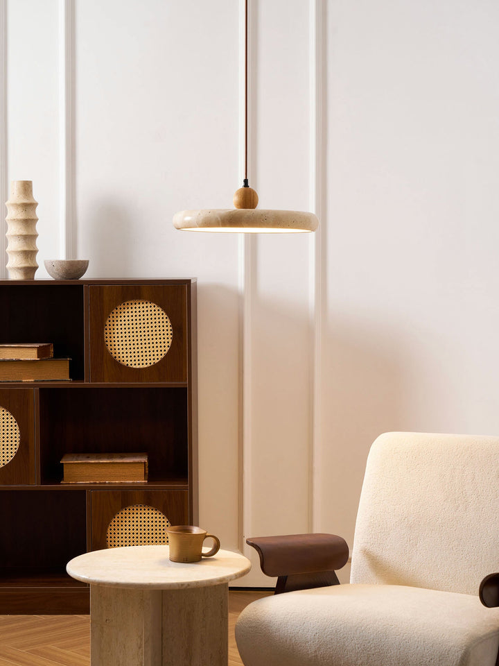 Lola Travertine Pendellampa