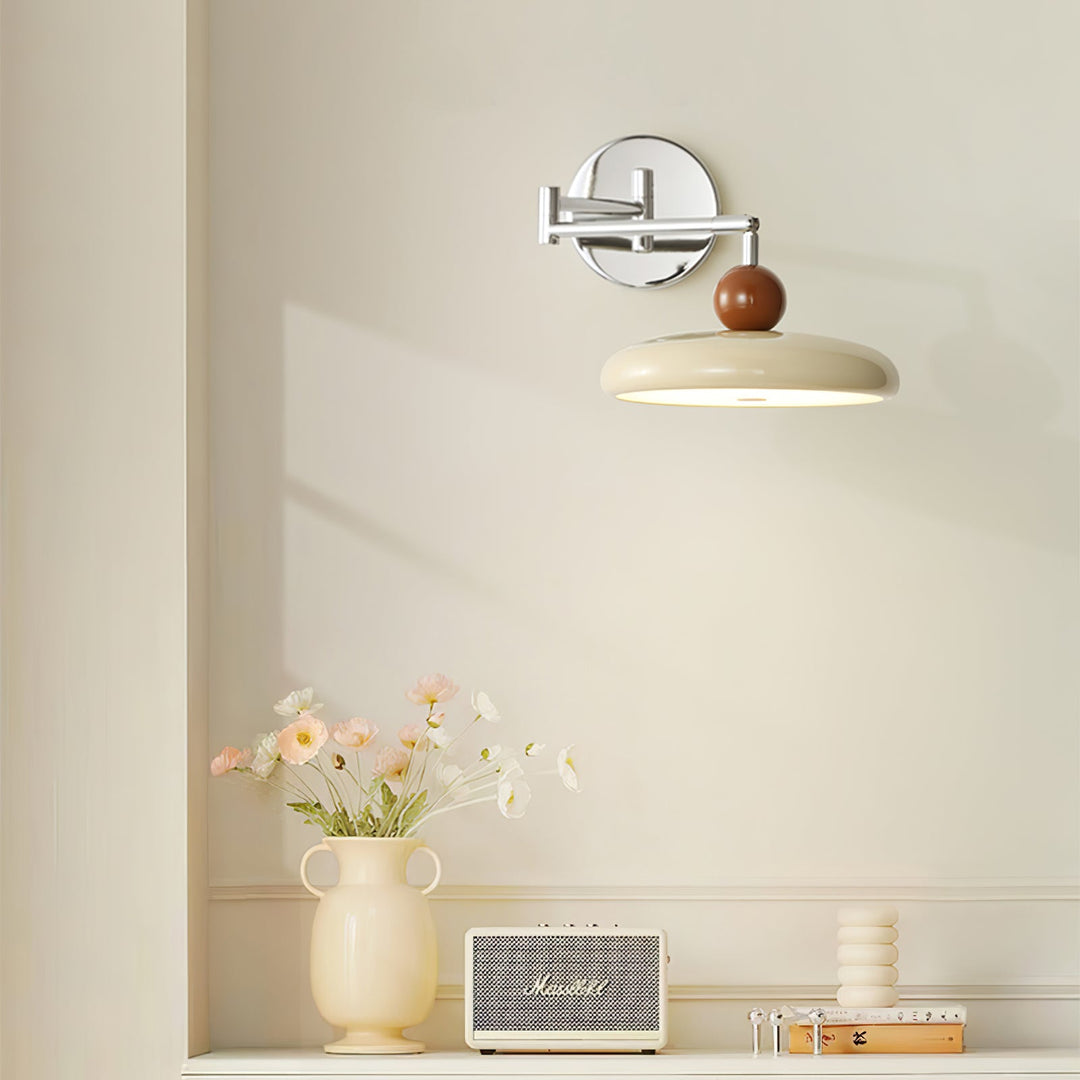 Lola Swing Arm Vägglampa