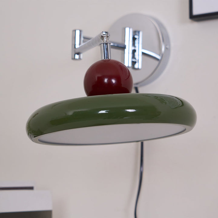 Lola Plug-in Vägglampa